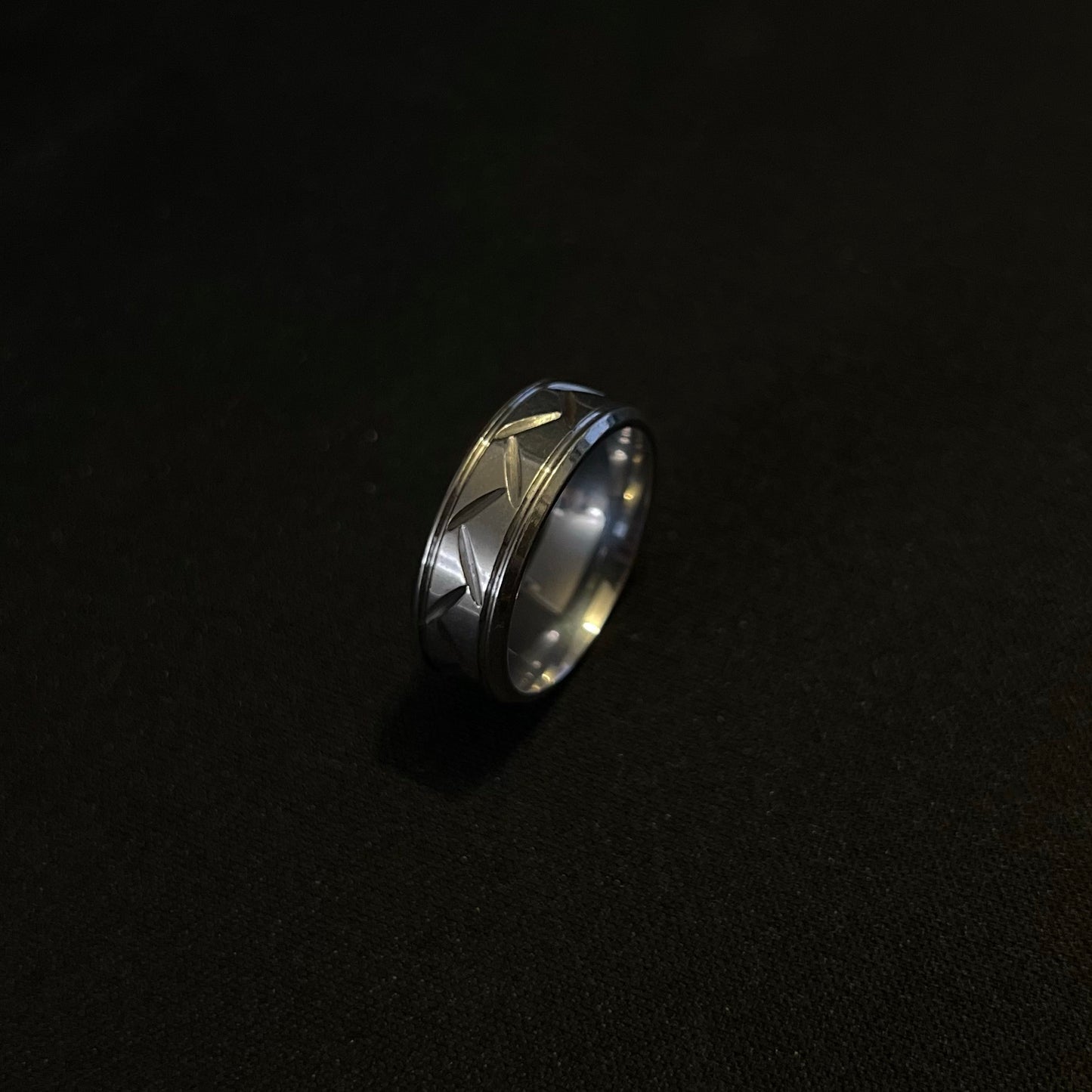 Anillo Tyre - Edición Limitada